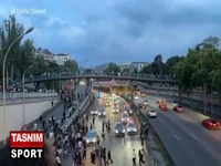وضعیت یکی از بزرگراه‌های شهر پاریس پس از پایان نیمه اول فینال لیگ قهرمانان