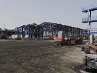 تصاویر و وضعیت محوطه سینا در بندر شهید رجایی یک‌ماه پس از حادثه