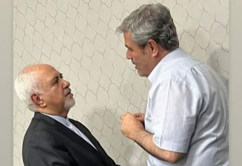 انتقاد تاجگردون از دولت به خاطر نحوه عملکرد در ماجرای ظریف