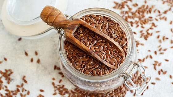 آیا دانه کتان باعث کاهش ریسک سرطان سینه می‌شود