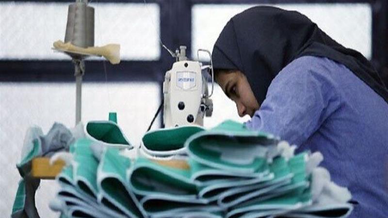 بانوی کارآفرین کردستانی با هنر خیاطی نقشآفرین اشتغال شد