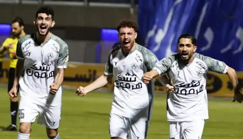 هافبک جوان ذوب آهن ماندنی شد
