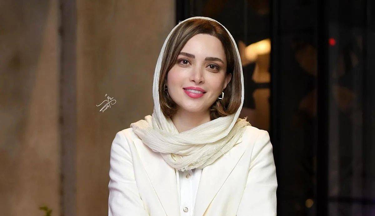 بهنوش طباطبایی: مهراوه شریفی نیا باعث بازیگر شدنم شد