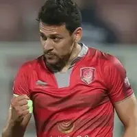 یک مهاجم گلزن و بین‌المللی آزاد شد!
