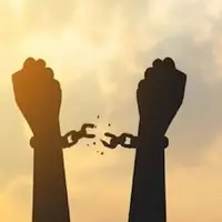 زوج همدانی پیش از عزیمت به خانه خدا یک زندانی را آزاد کردند