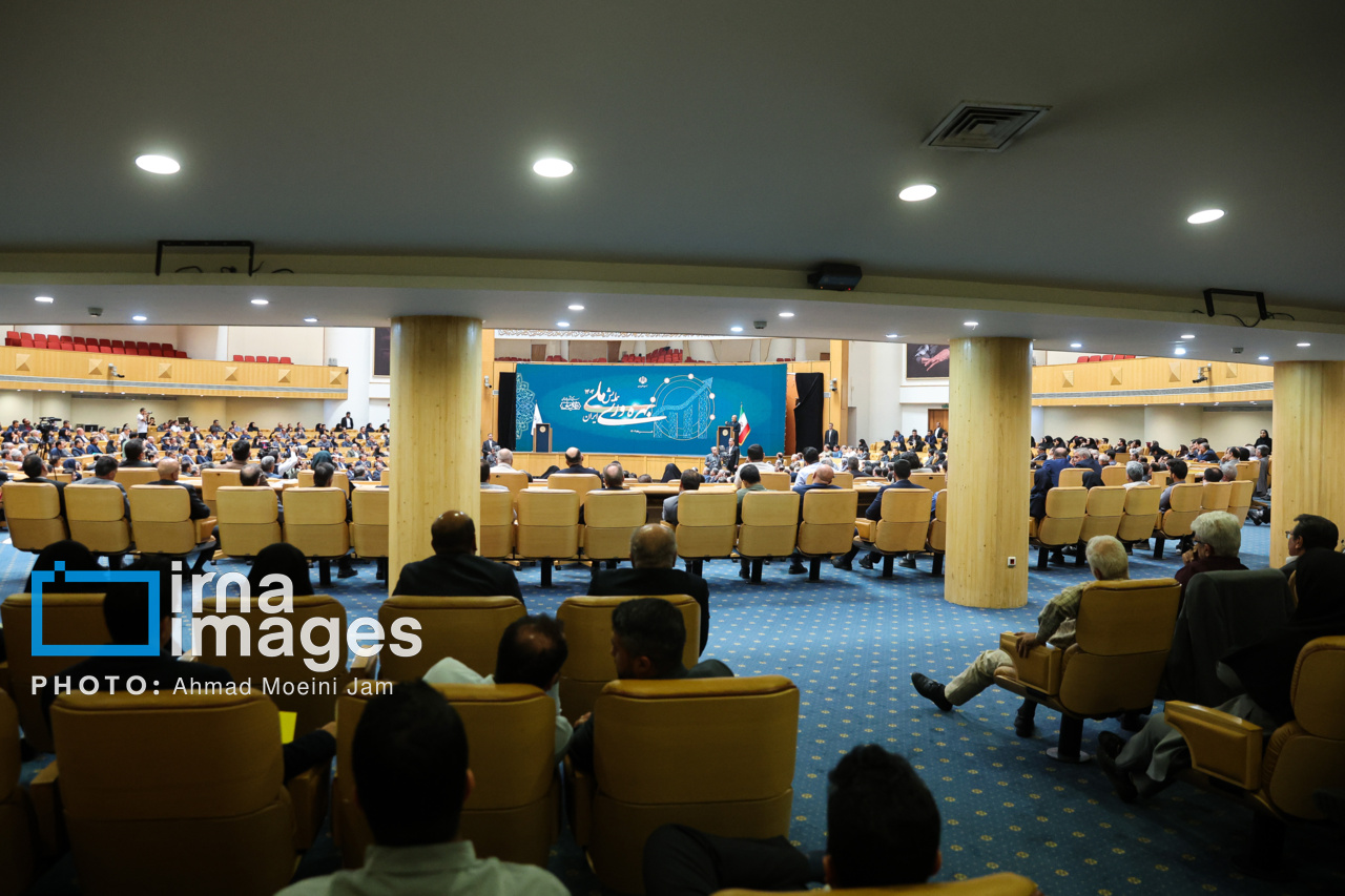 عکس/ همایش ملی «بهره‌وری ایران» با حضور رئیس‌جمهور