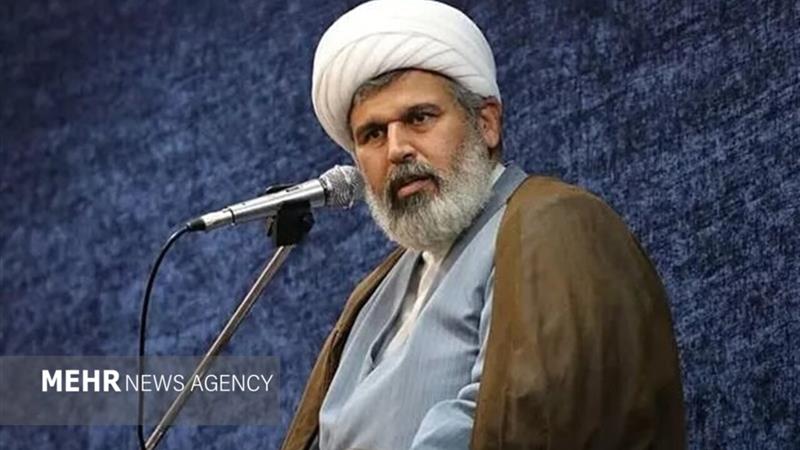 استمرار انقلاب اسلامی از بزرگترین دستاوردهای امام خمینی(ره) است