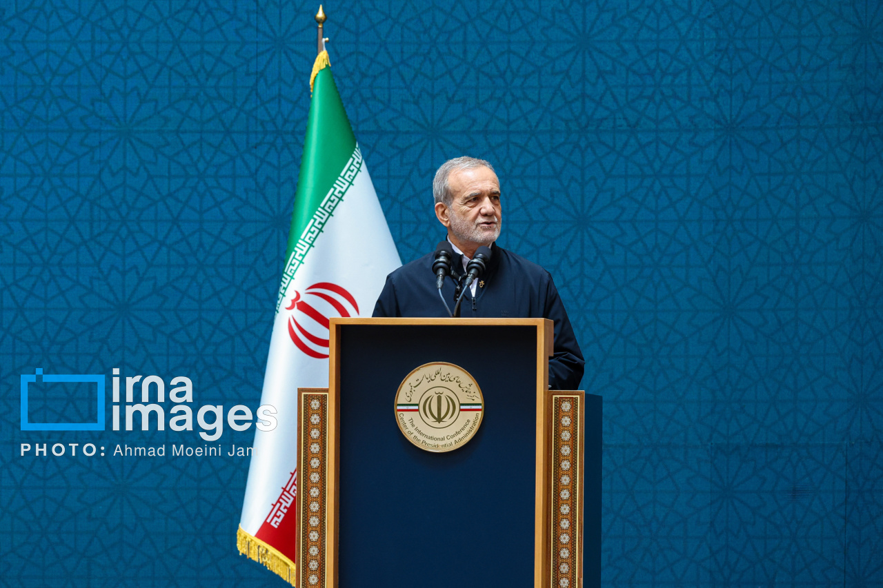 عکس/ همایش ملی «بهره‌وری ایران» با حضور رئیس‌جمهور