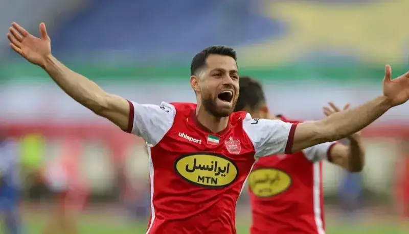 پورعلی‌گنجی تا ۱۴۰۶ با پرسپولیس