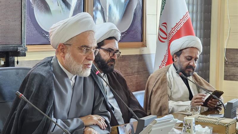 راه حل مشکلات جامعه اسلامی در گرو تمسک به قرآن کریم است