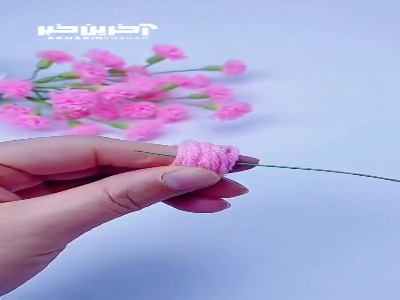ساختن گلهای زیبا با نخ بافتنی