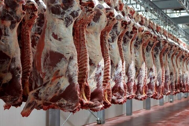 قیمت انواع گوشت گوساله و گوسفندی تنظیمبازار و آزاد در تهران اعلام شد