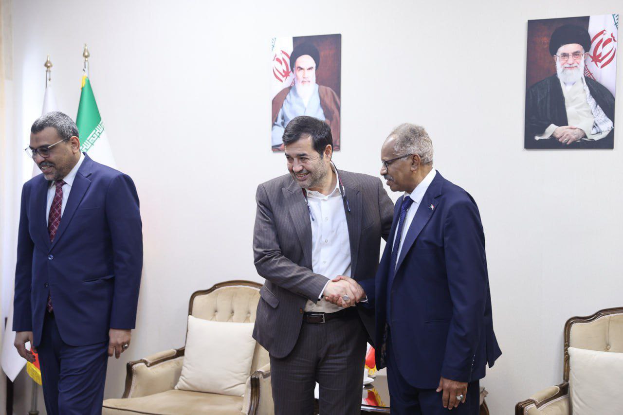 تصاویری از دیدار سفیر سودان با وزیر ورزش و جوانان