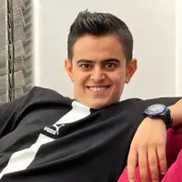 تصویر دیدنیِ امیرمحمد متقیان در جوارِ بزرگان سینمای ایران