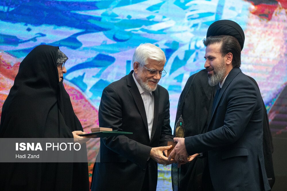 اجلاسیه کنشگران حوزه امام خمینی (ره) با حضور عارف و سیدحسن خمینی