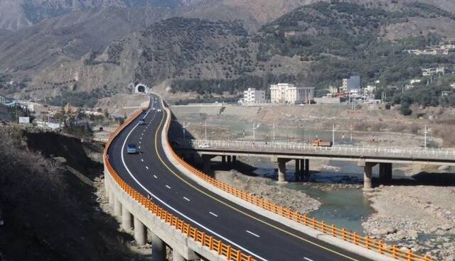 بازگشایی محور منجیل به رودبار