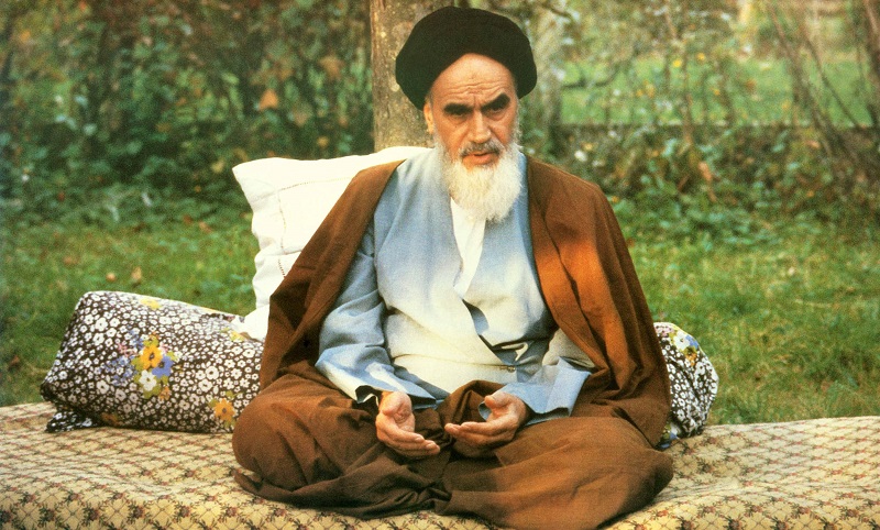 سرمقاله خراسان/ چرا «زندگی به سبک روح ا...»؟