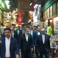 عراقچی از منطقه تاریخی «خان الخلیلی» قاهره بازدید کرد