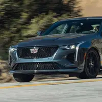 پشت فرمان کادیلاک CT4-V، قدرتمند اما فاقد هیجان بلک‌وینگ