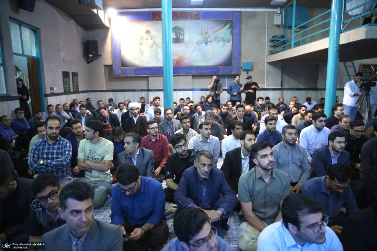 تجدید میثاق نخبگان و استعدادهای برتر علمی با آرمان‌های امام خمینی(س)