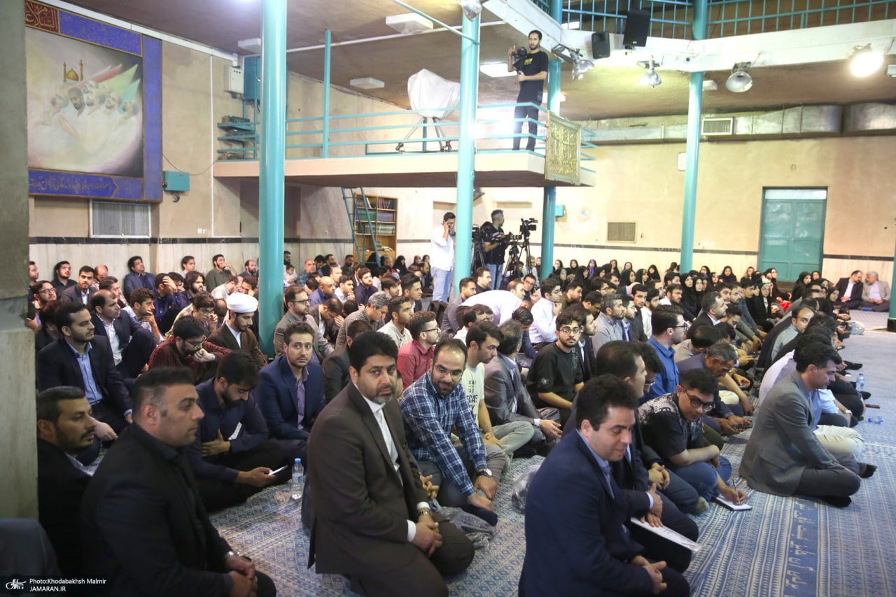 تجدید میثاق نخبگان و استعدادهای برتر علمی با آرمان‌های امام خمینی(س)