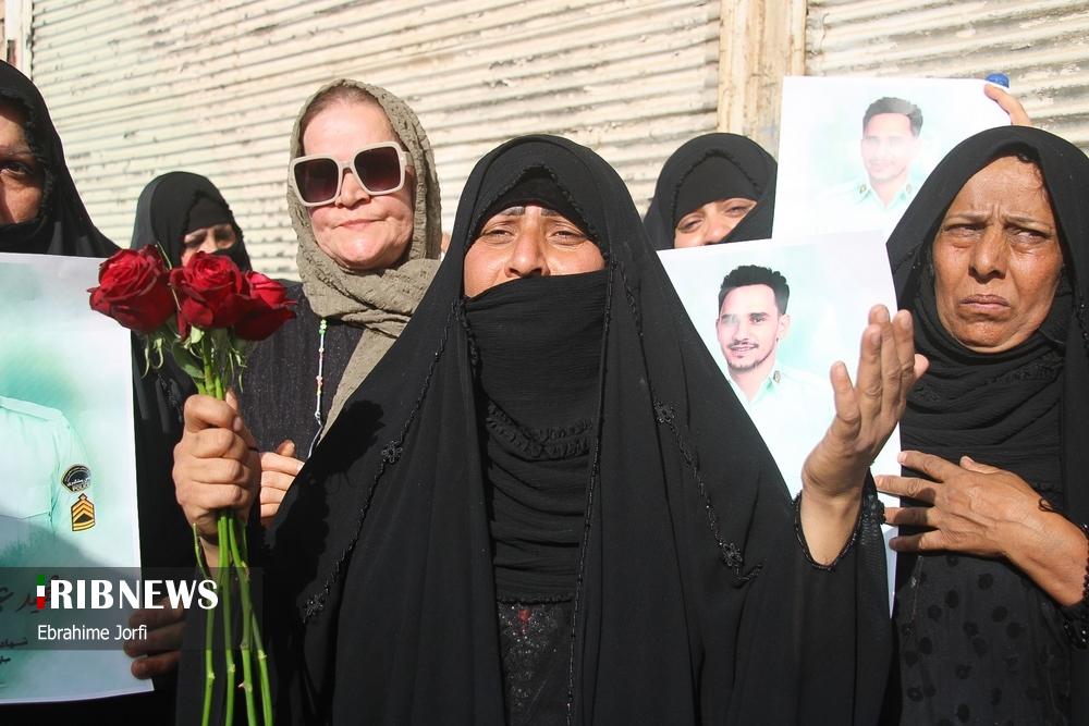 تشییع پیکر شهید عماد دهیمی در کارون در خوزستان