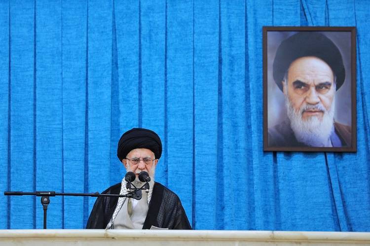 رهبر انقلاب: در قضیه هسته‌ای طرح آمریکا صد در صد ضد «ما می‌توانیم» است