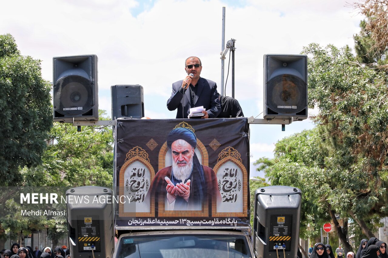 عکس/ دسته عزاداری سالگرد ارتحال امام خمینی (ره) در زنجان