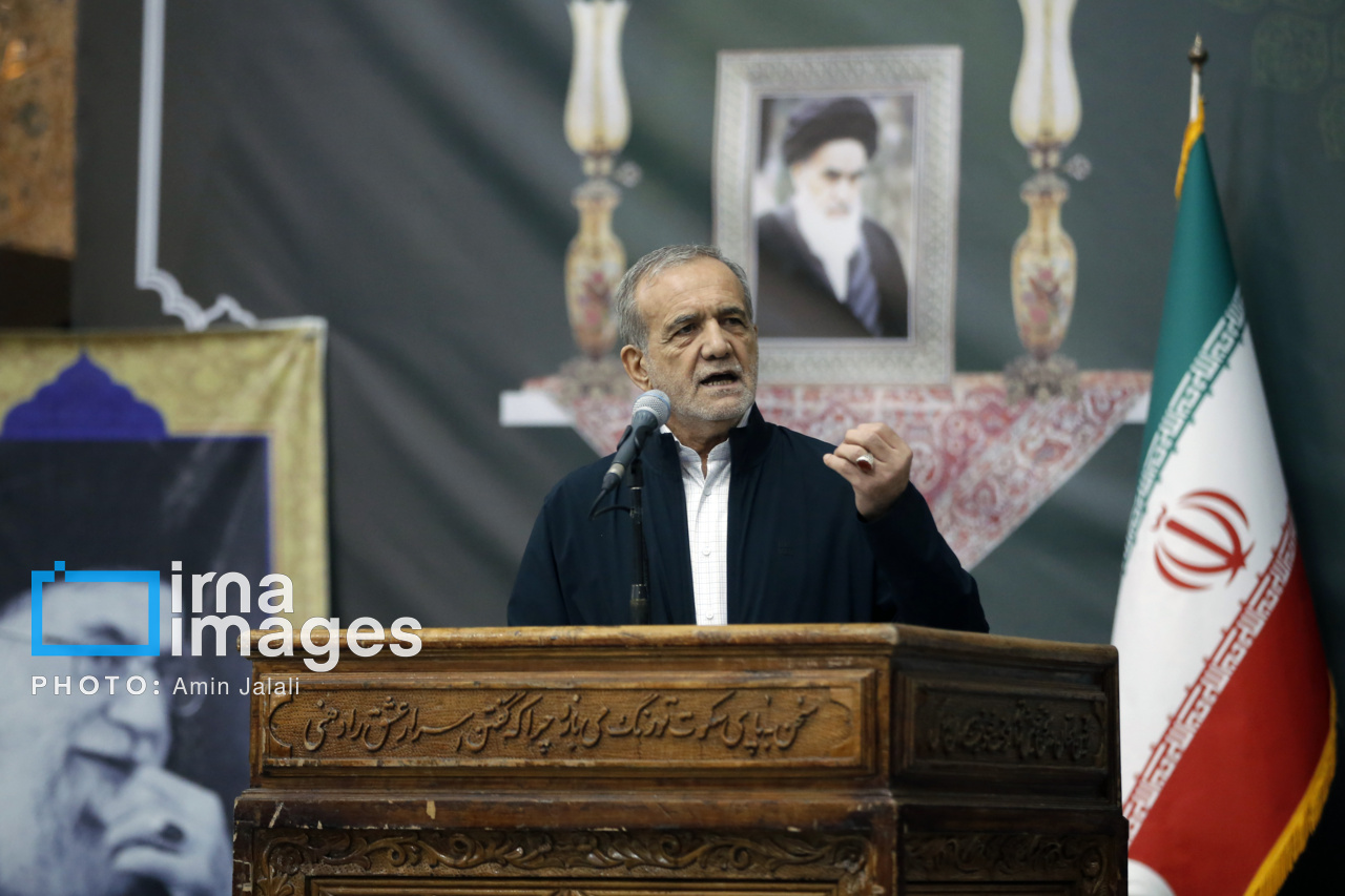 عکس/ مراسم شب سالگرد ارتحال حضرت امام خمینی (ره)