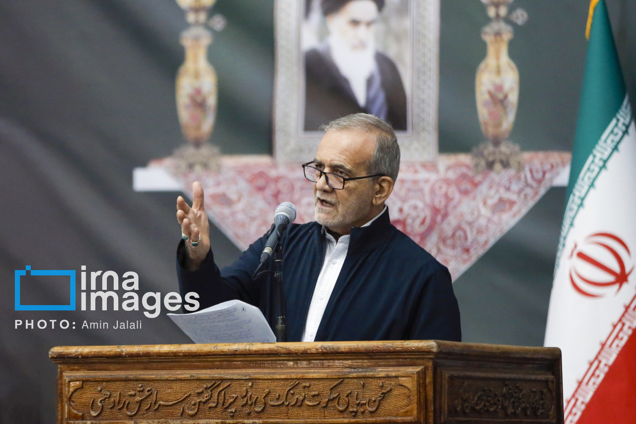عکس/ مراسم شب سالگرد ارتحال حضرت امام خمینی (ره)