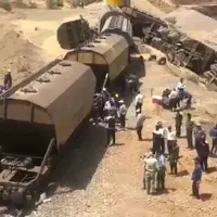 تصاویری از خروج واگن‌های باری از ریل در محدوده لرستان