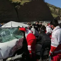 سقوط خودروی به دَره در جاده کندوان ۲ کشته و یک مصدوم برجا گذاشت