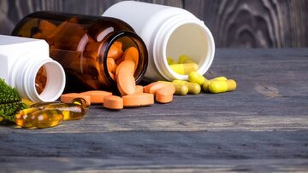 خطرات مصرف بی‌رویه مکمل را جدی بگیرید