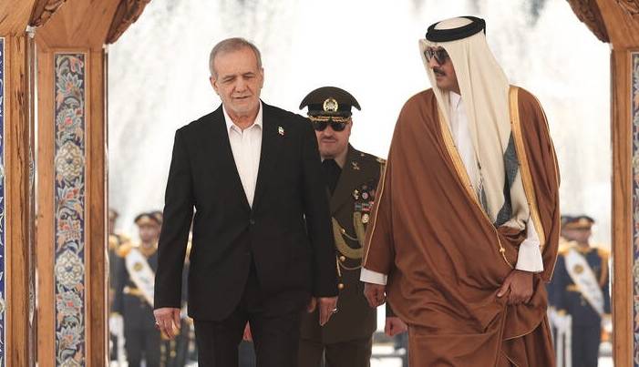 امیر قطر در گفتگو با پزشکیان: امید میرود بتوانیم این دوره سخت را پشت سر بگذاریم
