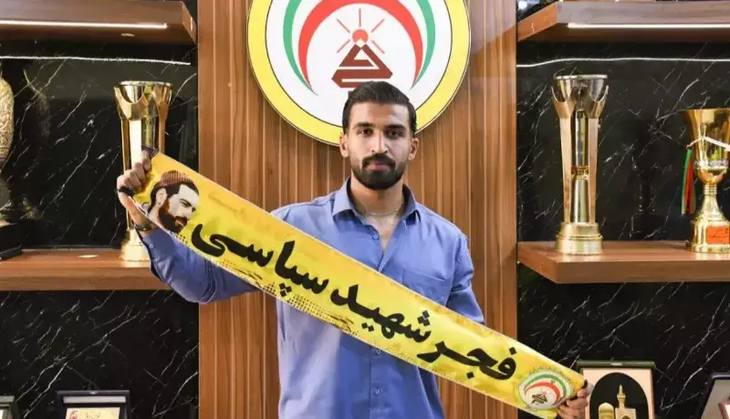 مدافع کلیدی فجر تمدید کرد