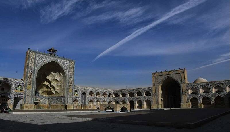 عبور مترو از جوار «مسجد «جامع» اصفهان زیر ذره‌بین یونسکو قرار گرفت