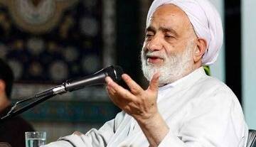 همنشینی حجت الاسلام قرائتی و قائم مقام دفتر رهبر انقلاب در حرم امام خمینی