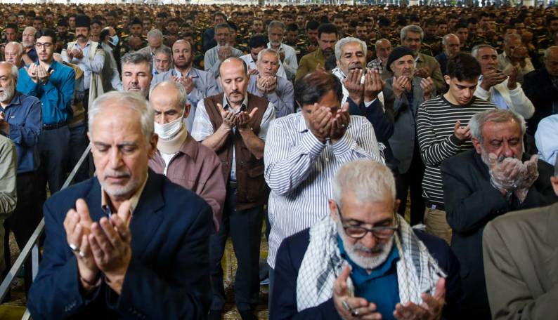 اقامه نماز عید قربان به امامت حجت الاسلام ابوترابی‌فرد در دانشگاه تهران