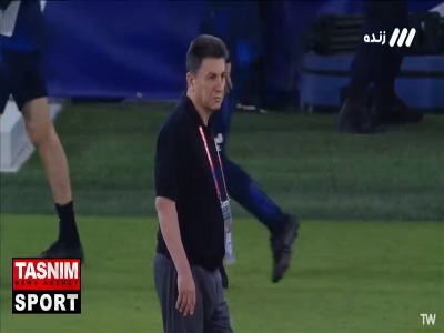 چهره درهم قلعه نویی بعد از پایان نیمه اول بازی قطر و ایران