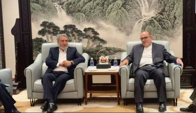 حضور سفیر جدید ایران در نمایندگی کشورمان در چین