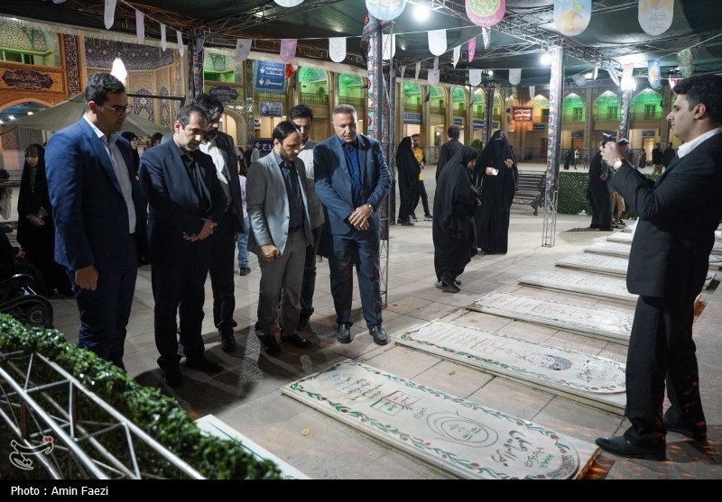عکس/ یادواره شهدای ۱۵ خرداد و بندر شهید رجایی در حرم شاهچراغ