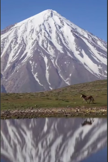 تصاویری رویایی از قله پرشکوه دماوند در کنار دریاچه فصلی هسل