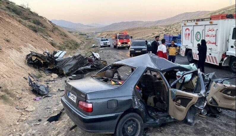 واژگونی خودروی سواری در دشتستان دو فوتی بر جای گذاشت