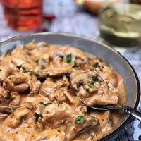 طرز تهیه خوراک مرغ روسی؛ خوشمزه و لذیذ