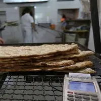 فروش نان کنجدی به قیمت ۴ نان ساده!