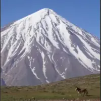 تصاویری رویایی از قله پرشکوه دماوند در کنار دریاچه فصلی هسل