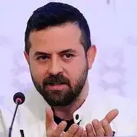 هومن سیدی: حامدبهداد نمودار قلب پاکه