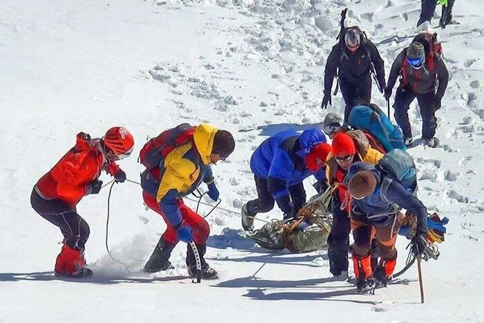 جسد یک کوهنورد پس از پنج ماه در قله دماوند پیدا شد