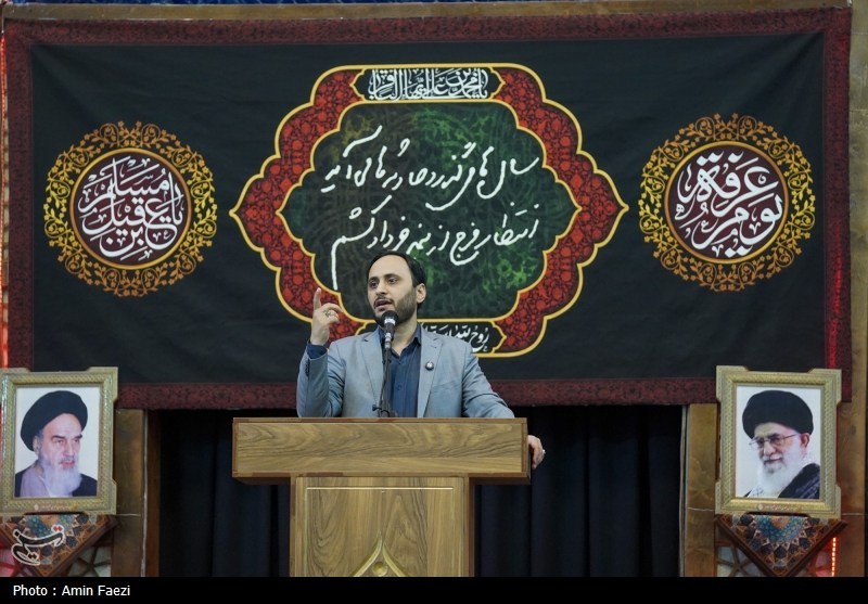 عکس/ یادواره شهدای ۱۵ خرداد و بندر شهید رجایی در حرم شاهچراغ