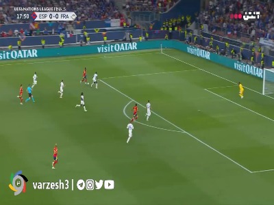 شوت نیکو ویلیامز با واکنش مانیان دفع شد